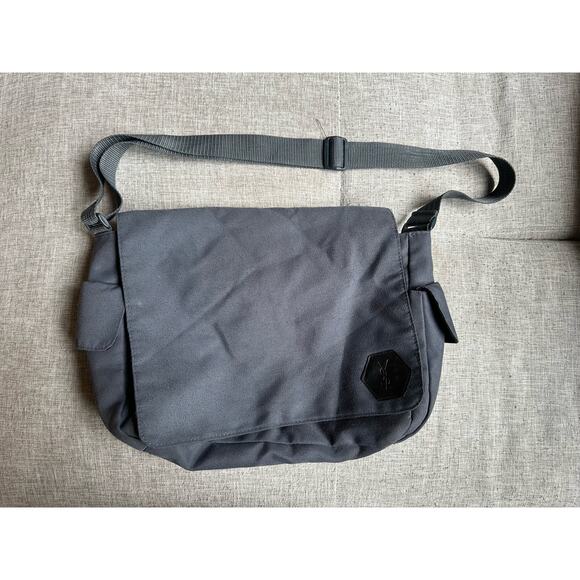 Yves Saint Laurent Messenger‎ Bag YSL Gray Canvas Crossbody